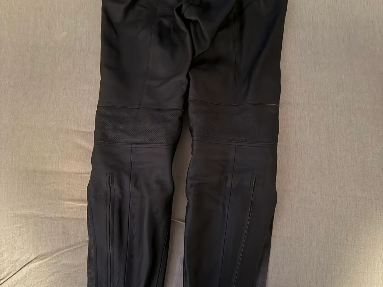Billede 2 - Dainese læderbukser (Herre)