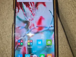 One + smart mobiltelefon
