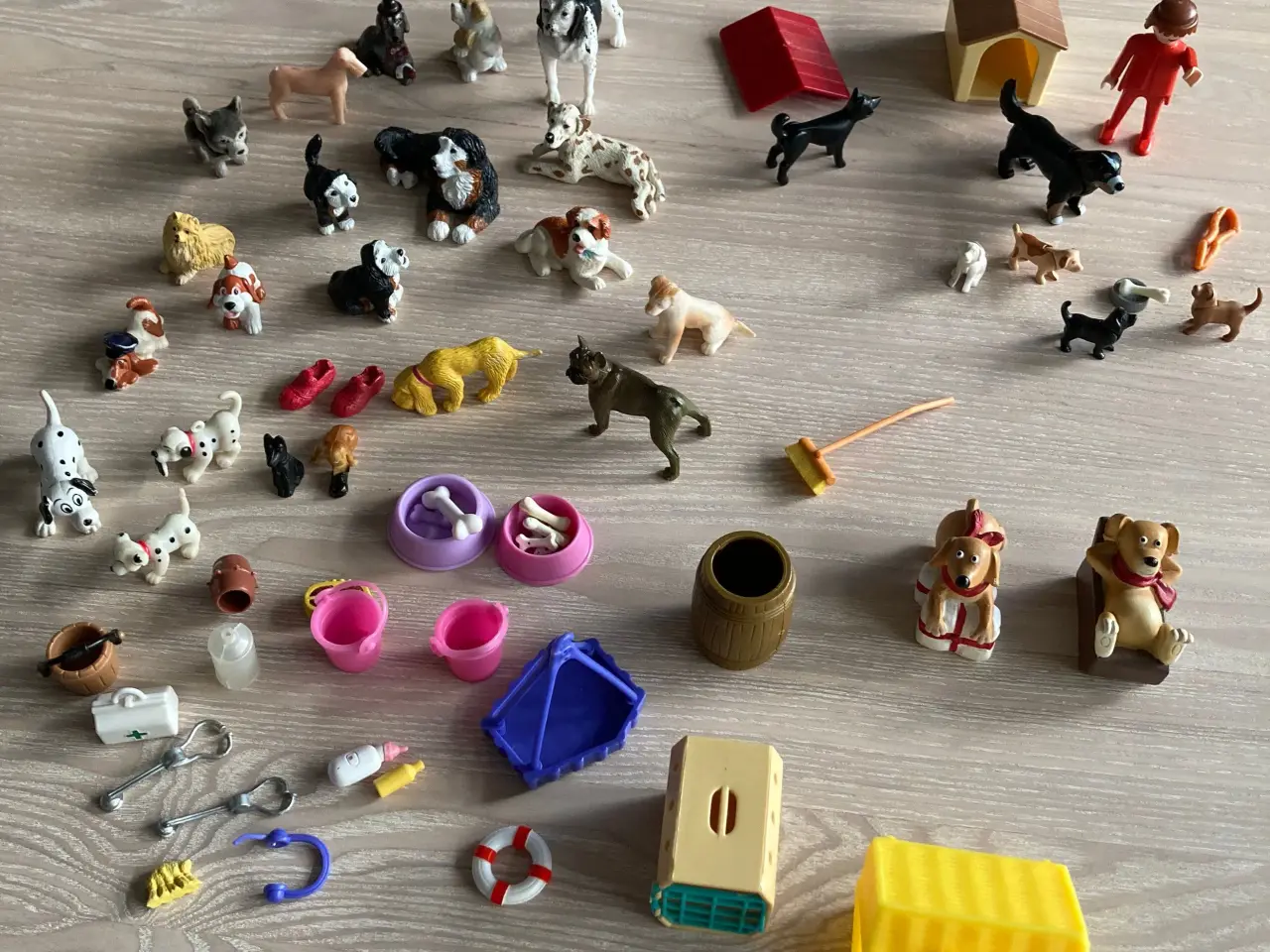 Billede 1 - Stor samling af hunde m.m.