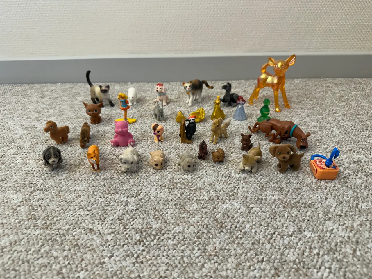 Billede 1 - Samling af dyrefigurer