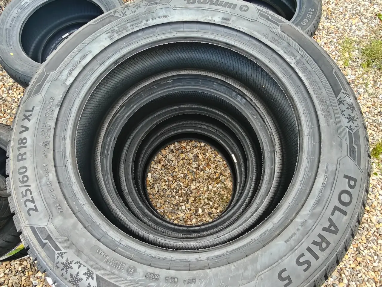 Billede 1 - 225/60-18