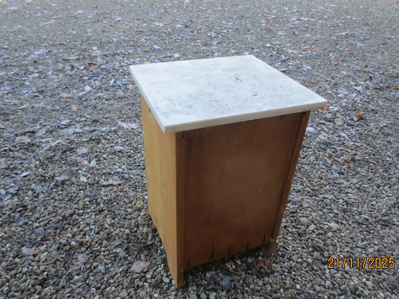 Billede 5 - 1 stk Retro Natbord med Granitbordplade