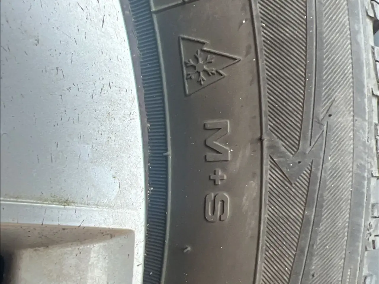 Billede 2 - Fælge med vinter dæk 195/60R16. 93H