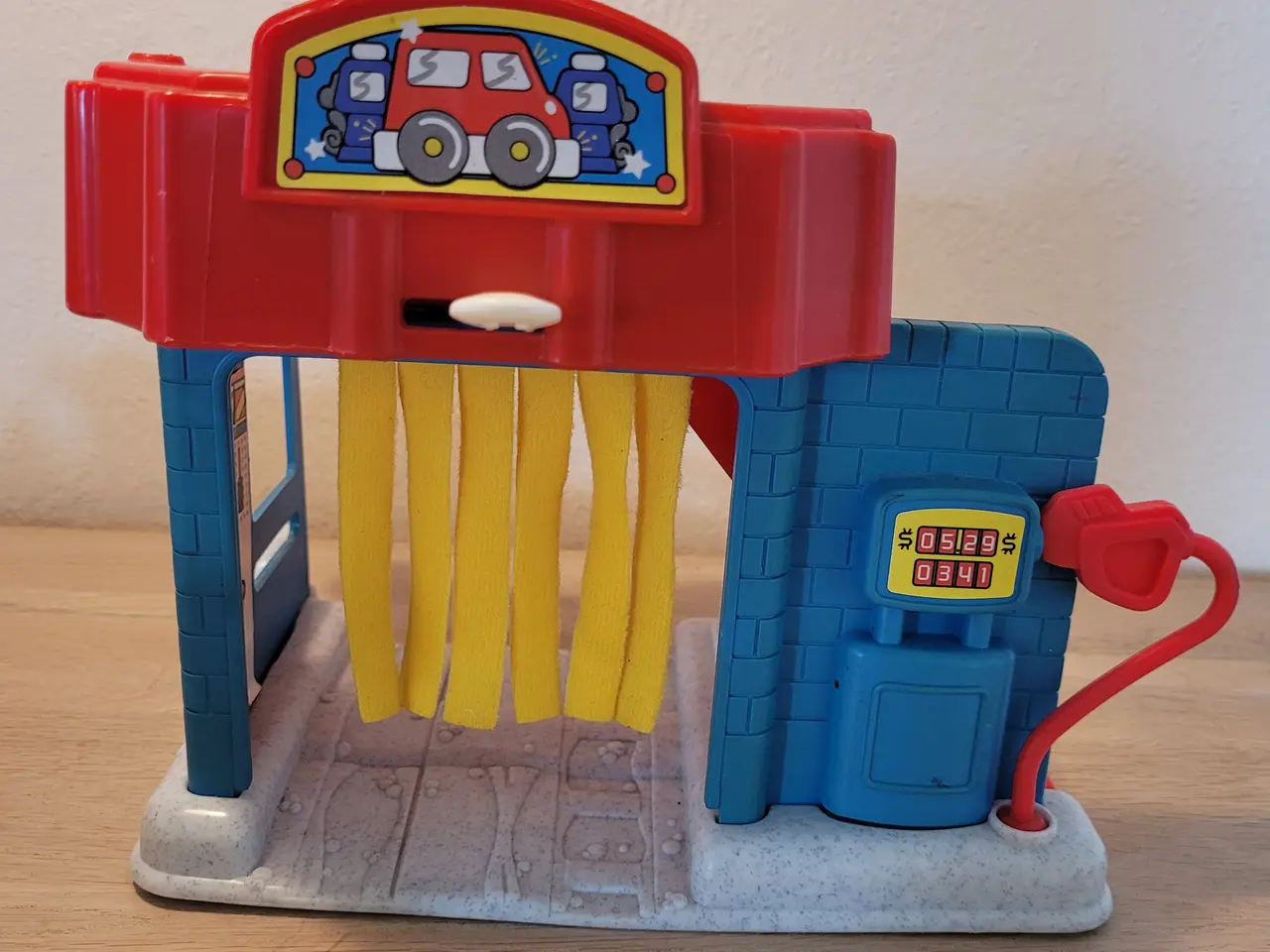Billede 2 - Vaskehal og figurer Fisher Price