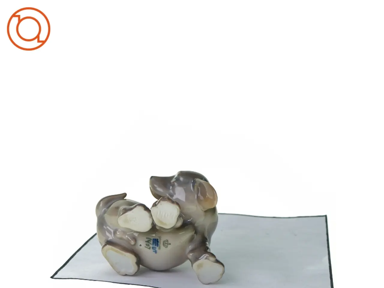 Billede 3 - Hundehvalp fra Royal Copenhagen (str. 10 x 8 cm)