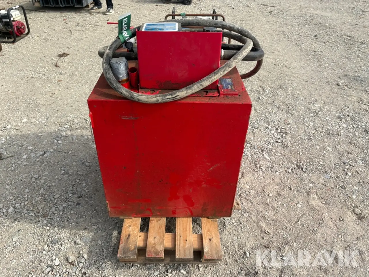 Billede 4 - Dieseltank Smede og Beholderfabrik C 235 liter med pistol