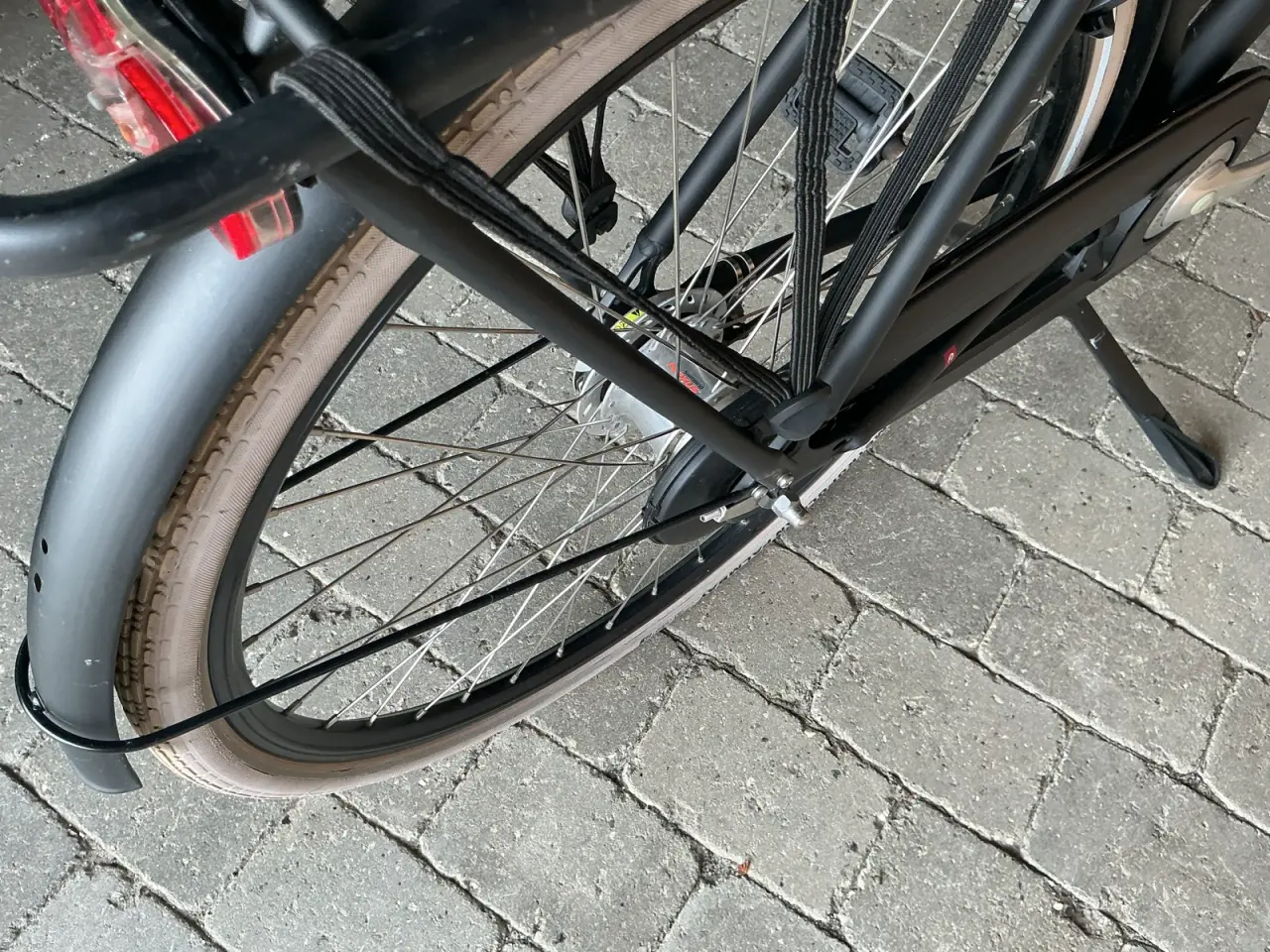 Billede 2 - Cykel m. Lad til kurv foran.