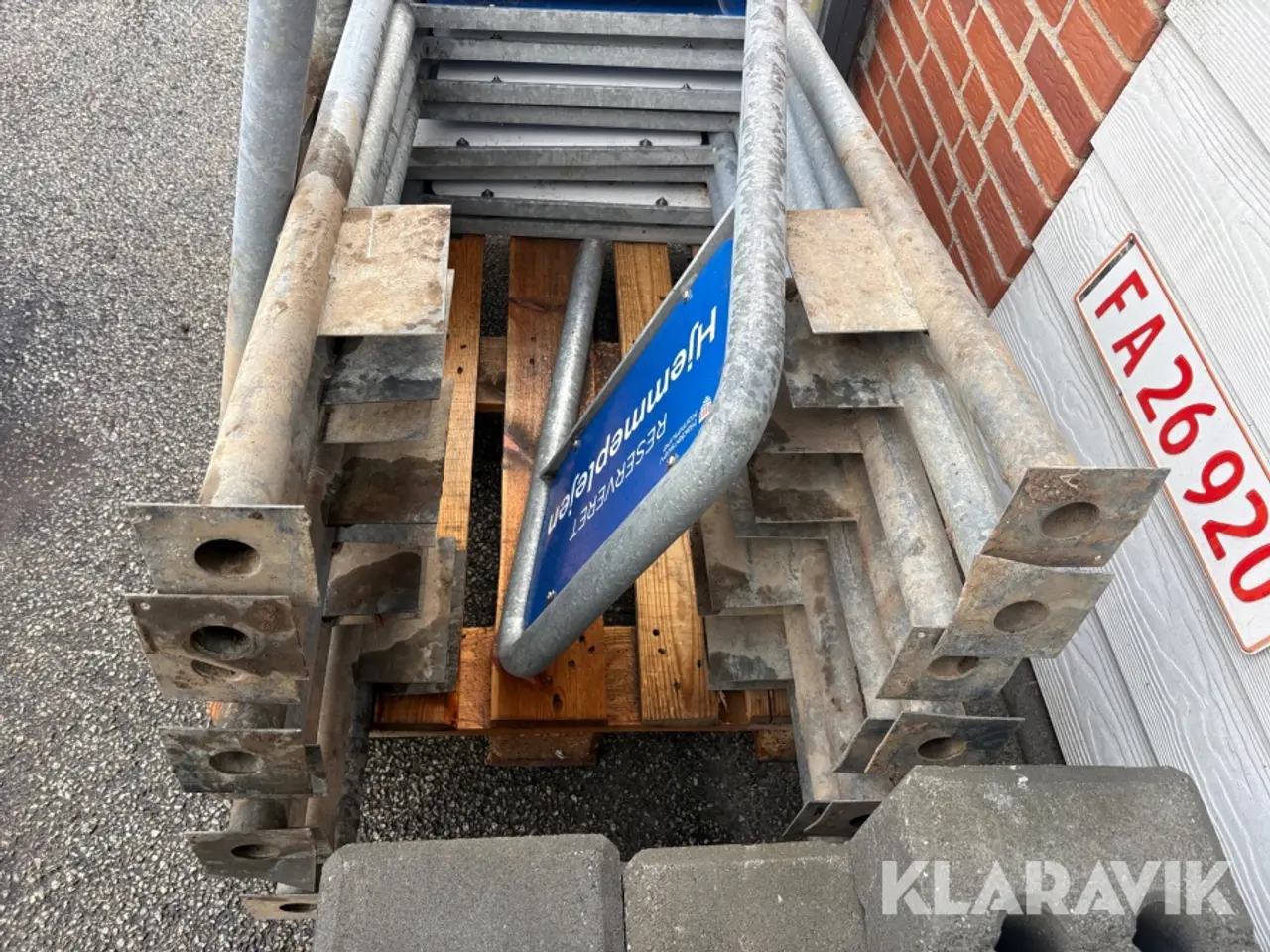 Billede 7 - Skiltegalger - 10 styk