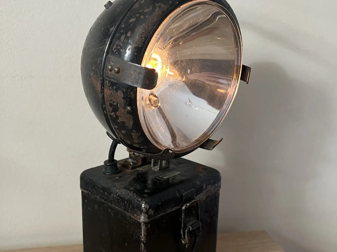 Billede 2 - Original Eisemann industrilampe fra 1930-50’erne