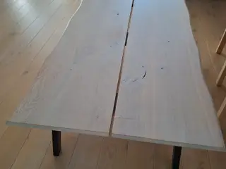 Planke sofabord i massiv eg