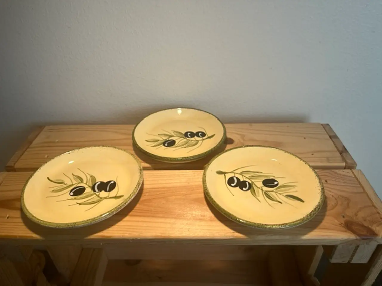 Billede 1 - 3 fine små olivenskåle / tapas-skåle med oliventry