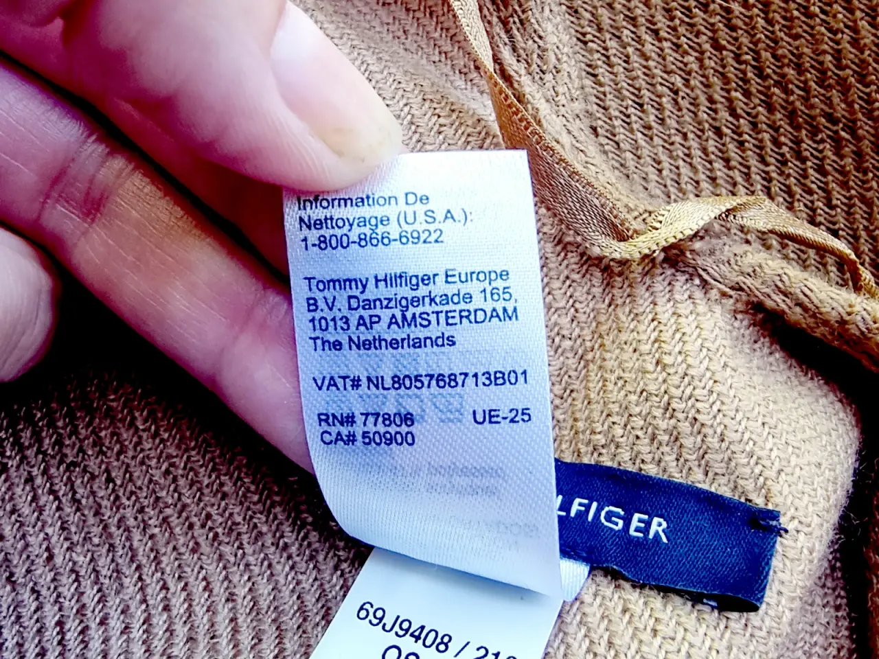 Billede 10 - Tommy Hilfiger poncho alm 1.499,-