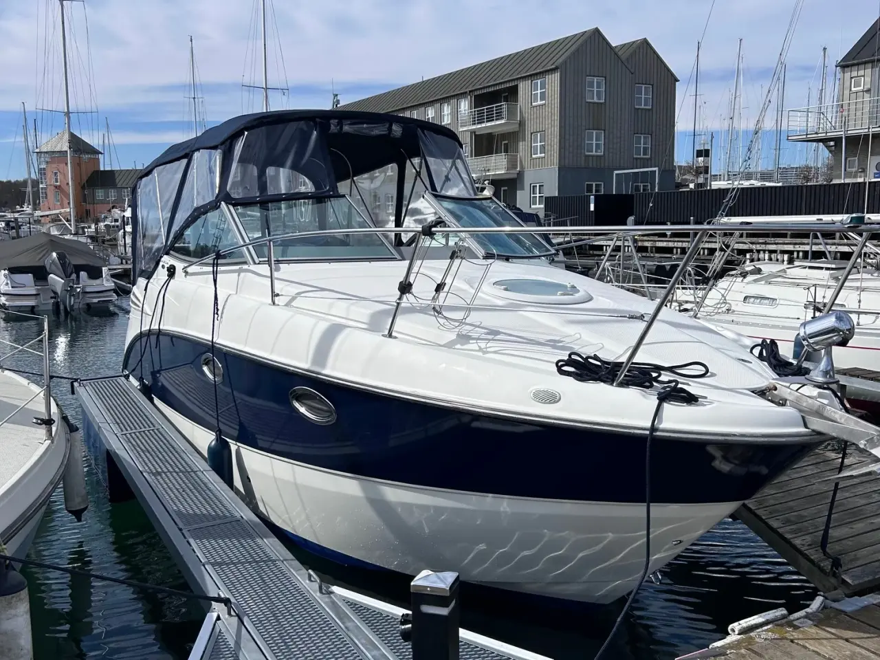 Billede 1 - Velholdt Maxum 2600SE