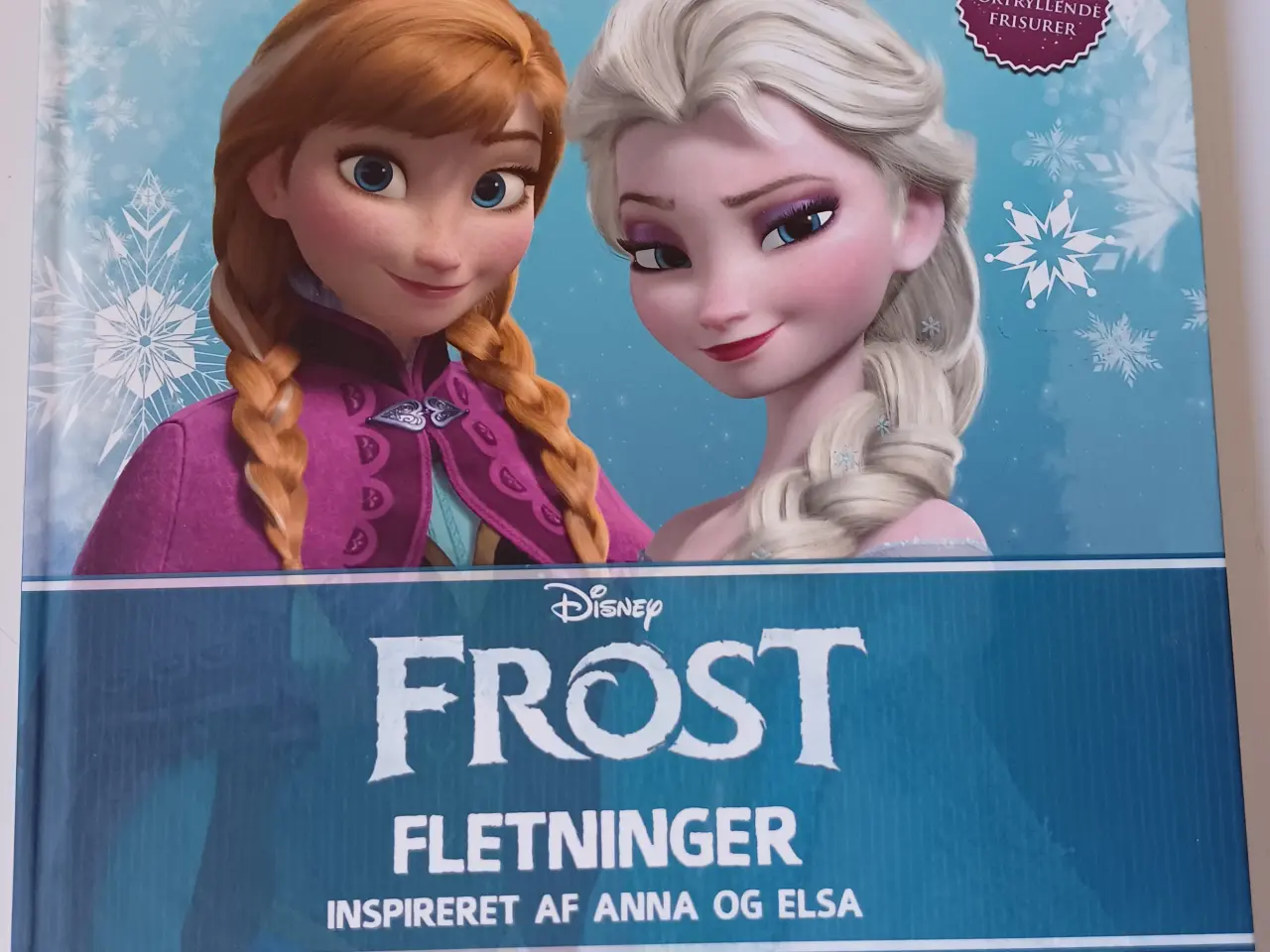 Billede 1 - Frost Fletninger bog inspireret af Anna og Elsa