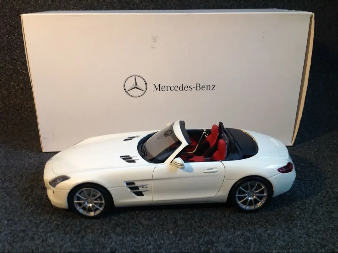 Billede 3 - Mercedes SLS AMG Minichamps