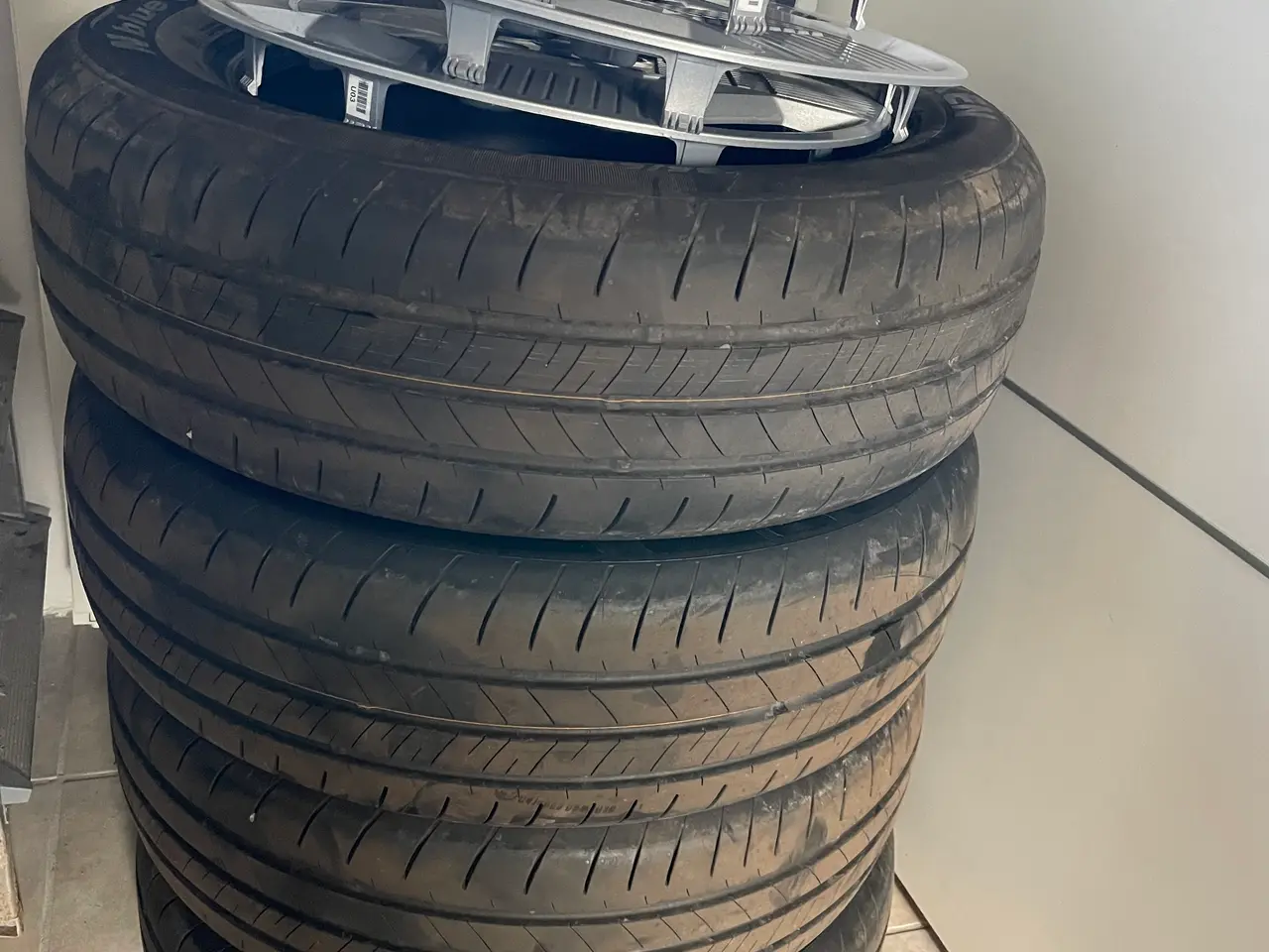 Billede 1 - Nexen n blue s 88h 15” sommerdæk og originale hjul