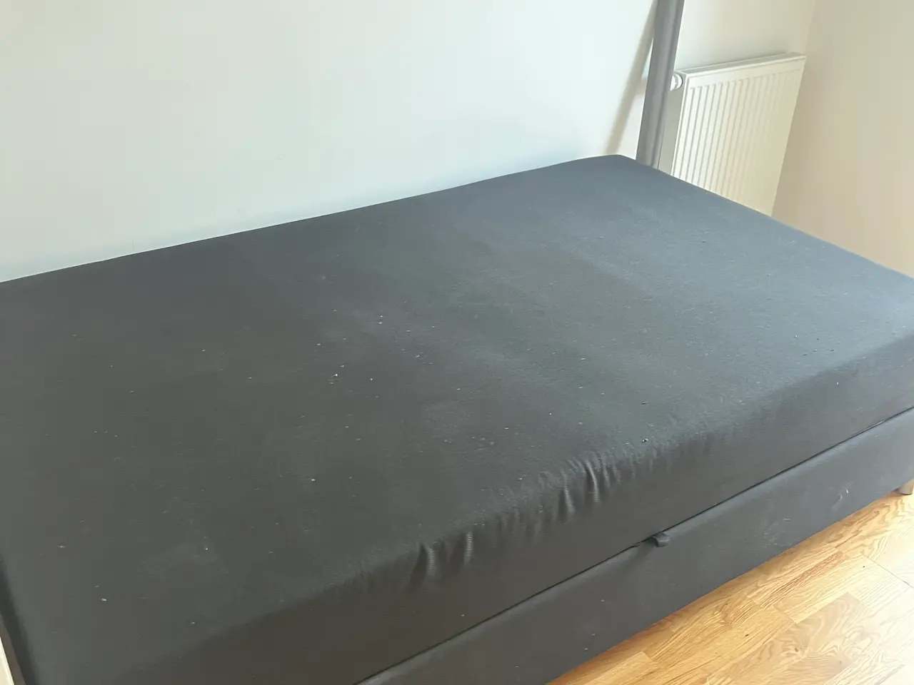 Billede 1 - Gratis 120cm bred seng med opbevaring