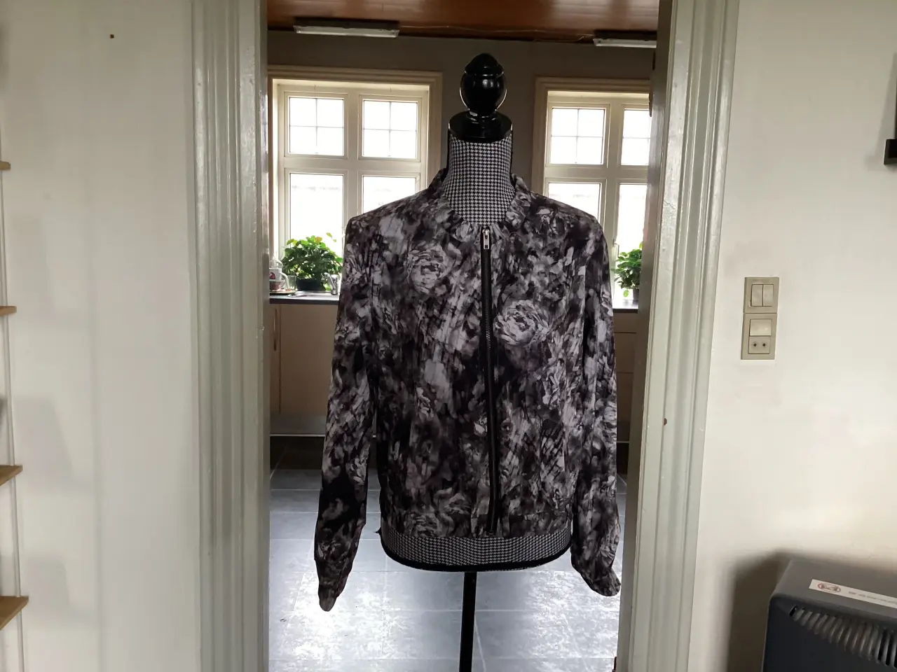 Billede 2 - Dame Overgangs Jakker. Str: M- L- XL
