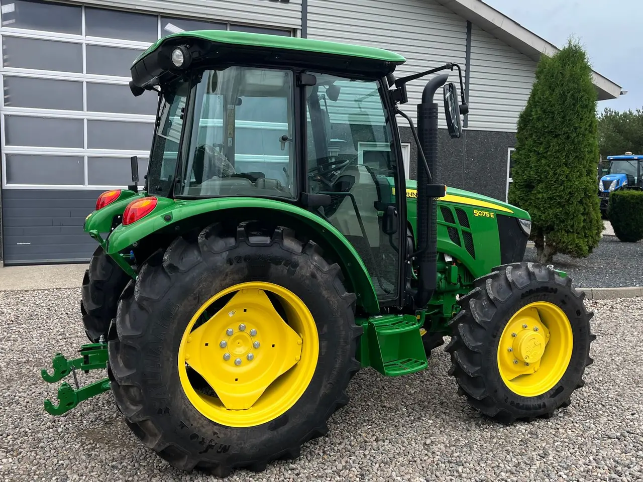 Billede 13 - John Deere 5075E Med aircondition og vendegear