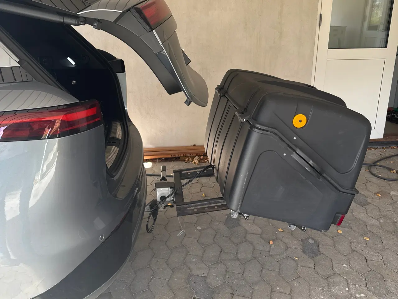 Billede 1 - UDLEJES - Towbox V1 bagageboks