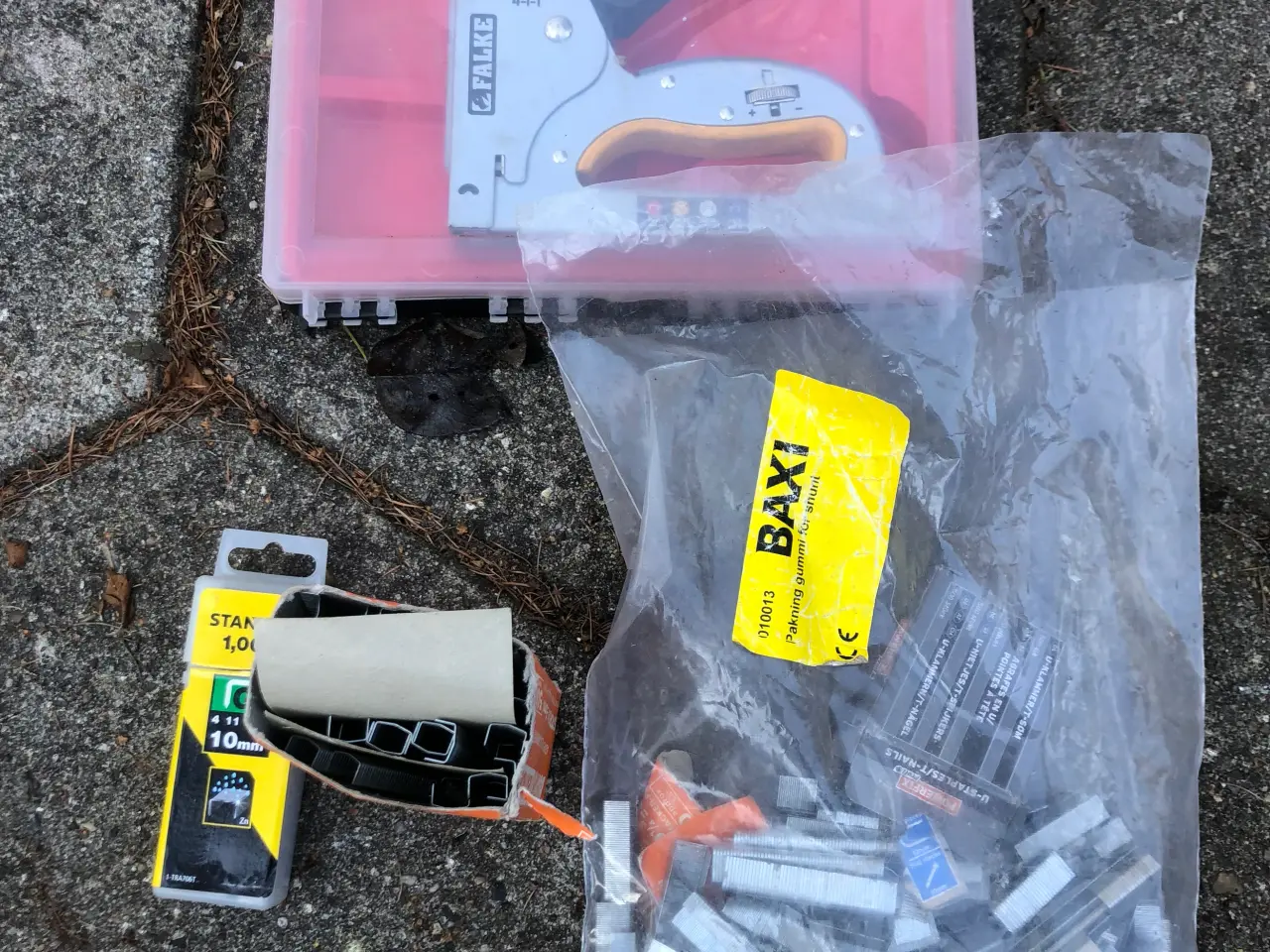 Billede 1 - Falke hæftepistol / tacker i boks + stor samling k