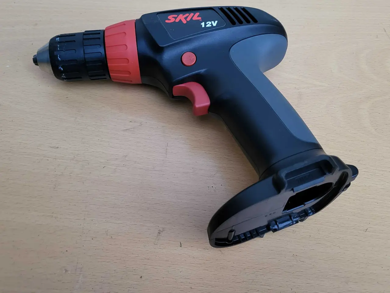 Billede 3 - Bore/skruemaskine Skil 12v 