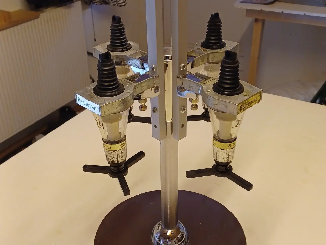 Billede 1 - dispenser til 4 flasker spiritus