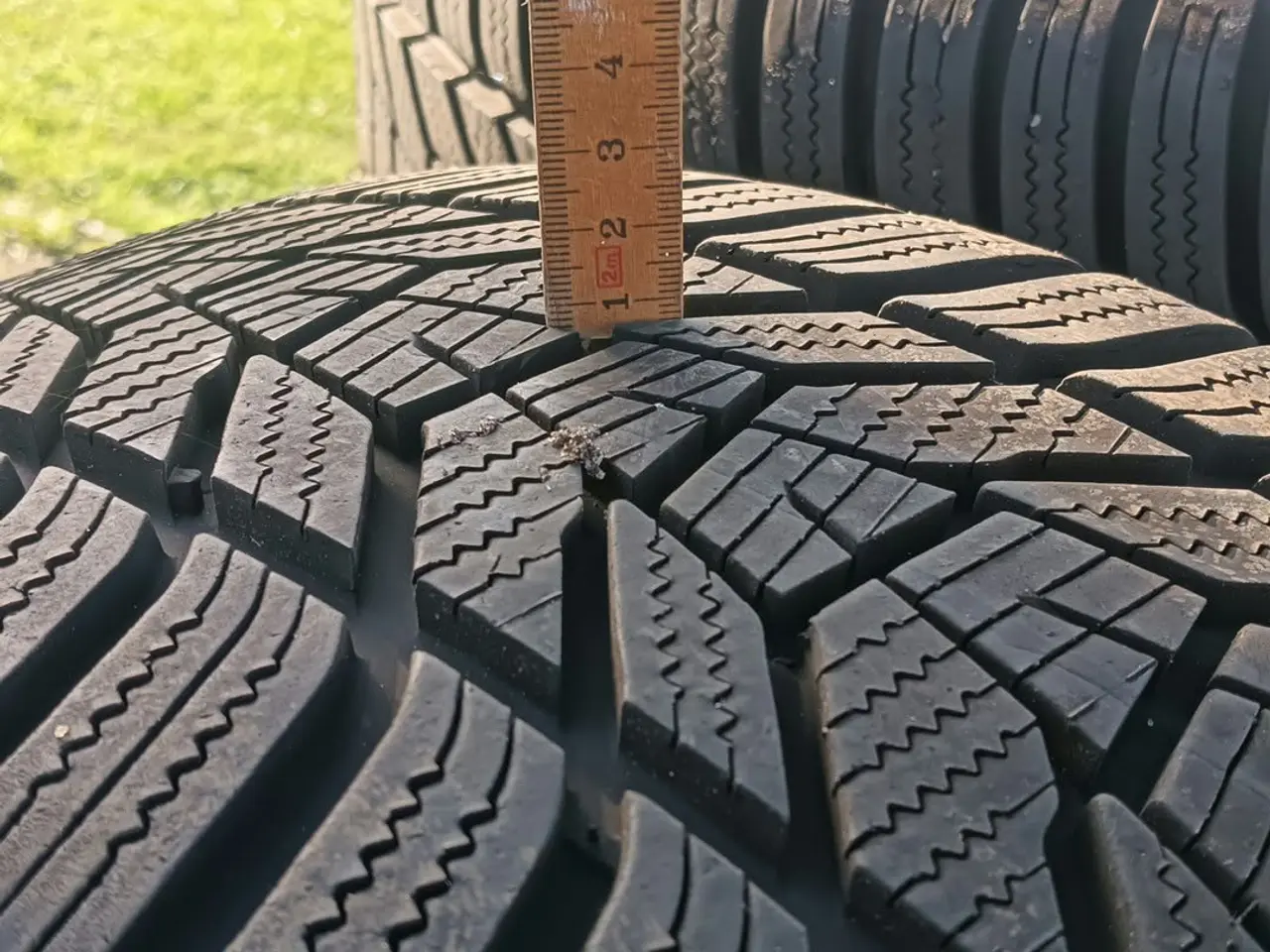 Billede 2 - Hankook vinterdæk 225/40 R18 90%