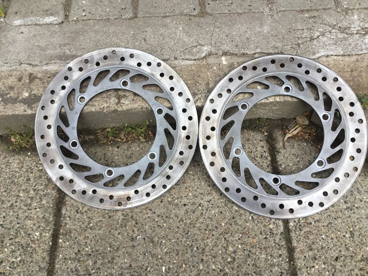 Billede 1 - 1sæt bremseskiver honda750 Vfr rc36