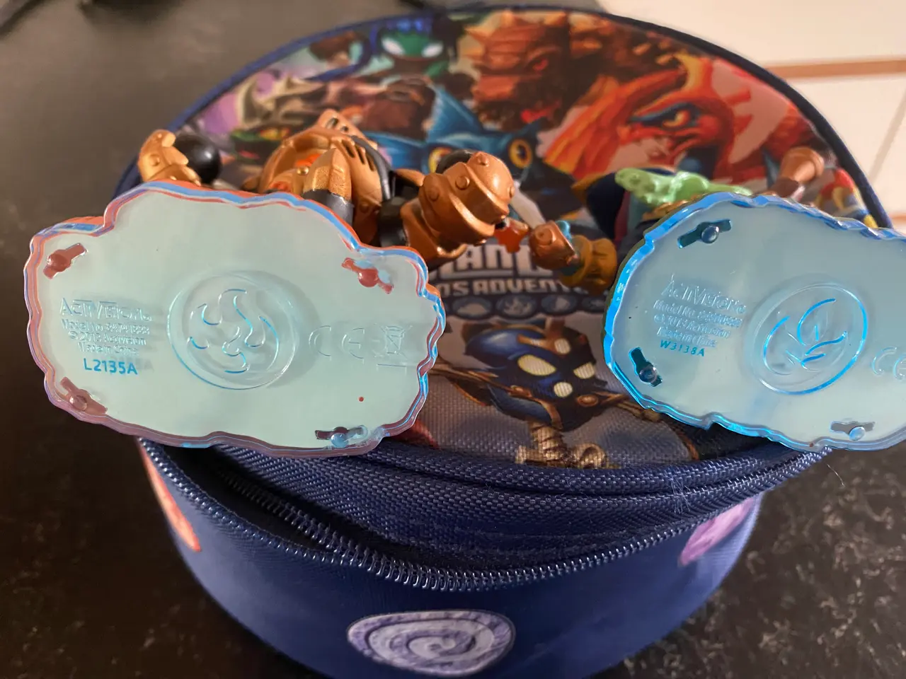 Billede 9 - 26 stk Skylanders og taske