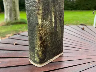 Lækker keramikvase perfekt til solsikker