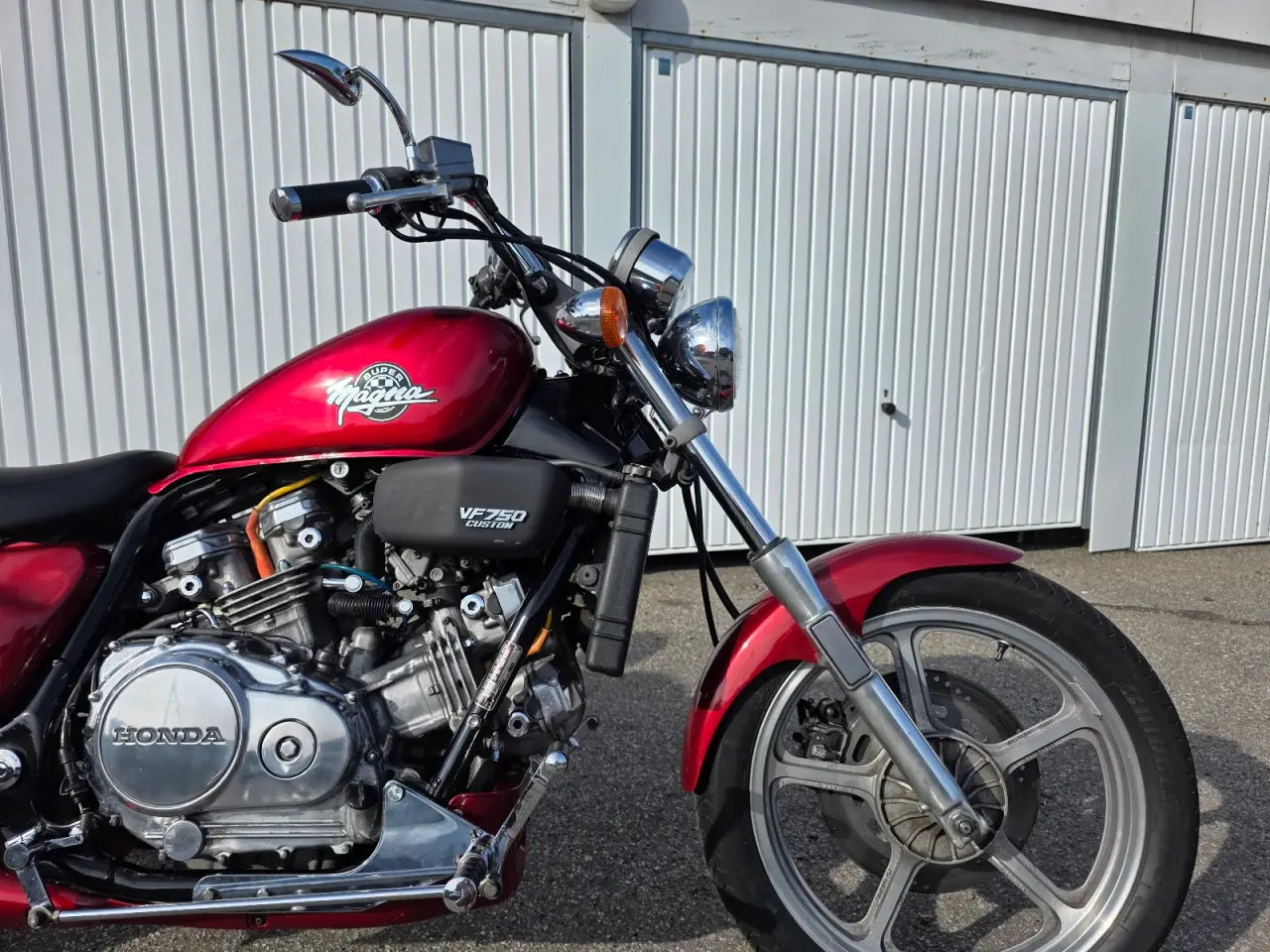 Billede 3 - Honda RC28 Super Magna 750cc