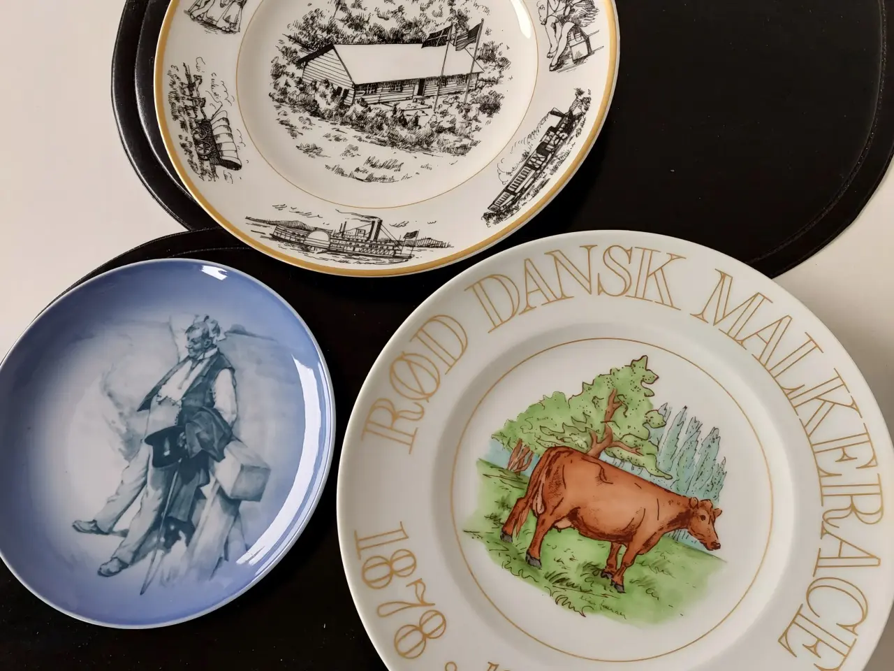 Billede 1 -  3 stk minde-og jubilæums platter