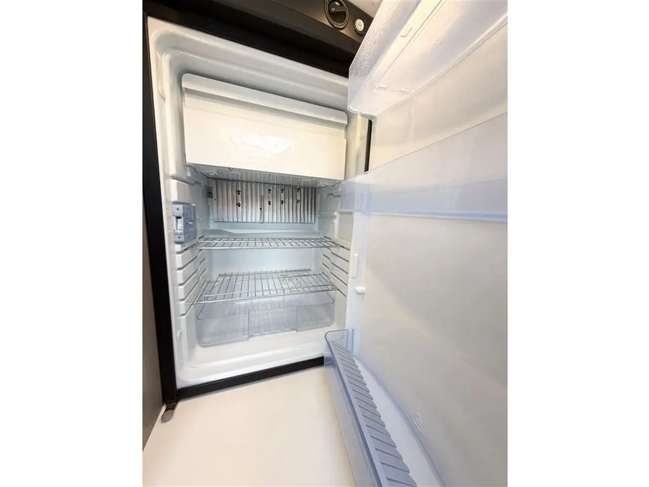 Billede 14 - 2015 - Adria Action 361 LH   Enkeltsenge-Lamel-Mover-Telt