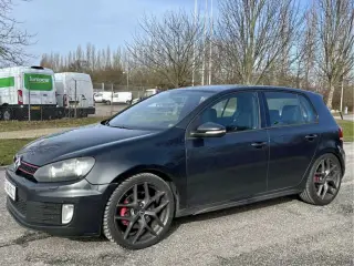 VW Golf GTI 2.0