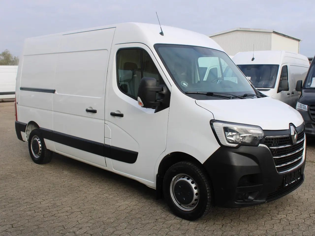Billede 2 - Renault Master IV T33 2,3 dCi 150 L2H2 Kassevogn
