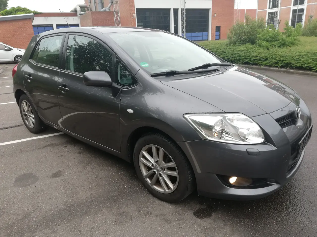 Billede 2 - TOYOTA AURIS 1,6 124hk 5-DØRS HB 146000km