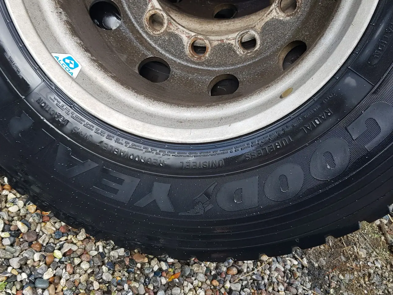 Billede 3 - 2 hjul, Dæk 295/80R22,5 Alcoa fælge