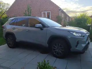 Toyota RAV4 2,5 Hybrid H3 Business MDS