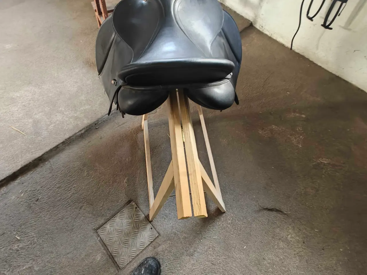Billede 4 - Bates Wintec sadel 17"