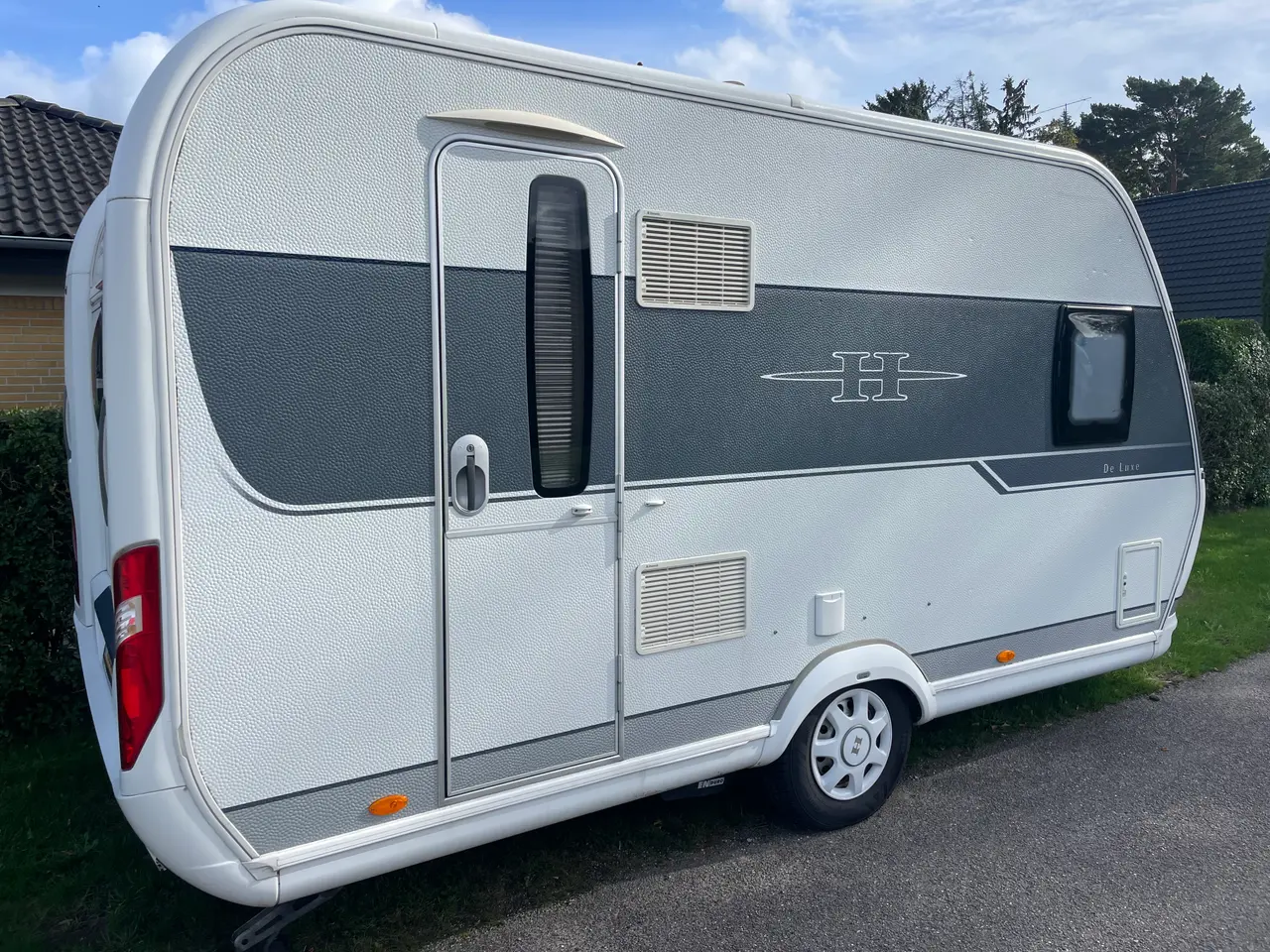 Billede 1 - Nysynet Hobby 400 SFE, Deluxe Campingvogn &fortelt