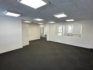 Ny istandsatte kontorlokaler klar til udlejning i Synergihuset.