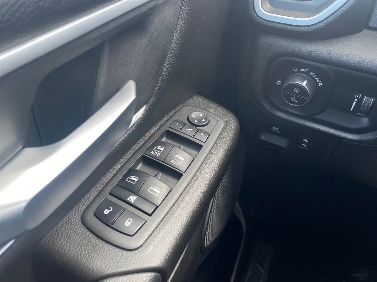 Billede 22 - Dodge RAM 1500 5,7 V8 Hemi Laramie Sport aut.