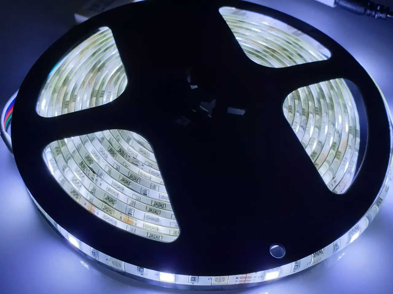 Billede 5 - 5m LED RGBW+W (Hvhd Kold) + Fjernbetjening