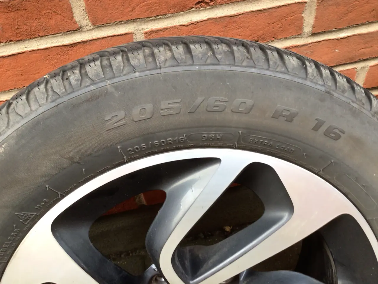 Billede 2 - Gode vinterdæk fra BFGoodrich