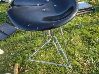 Stol/skammel af stål