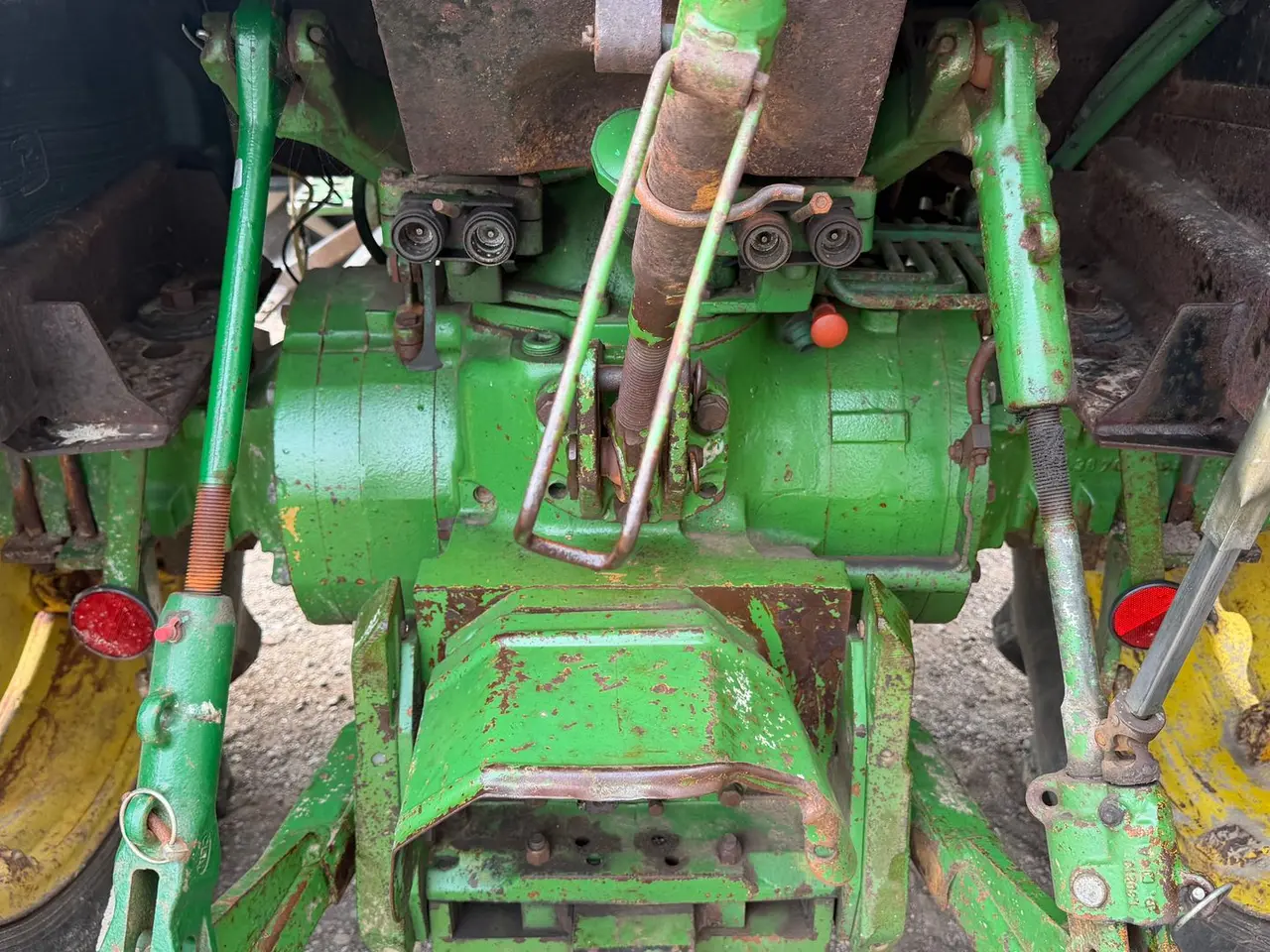 Billede 14 - John Deere 2140 med frontlift Fin stabil traktor