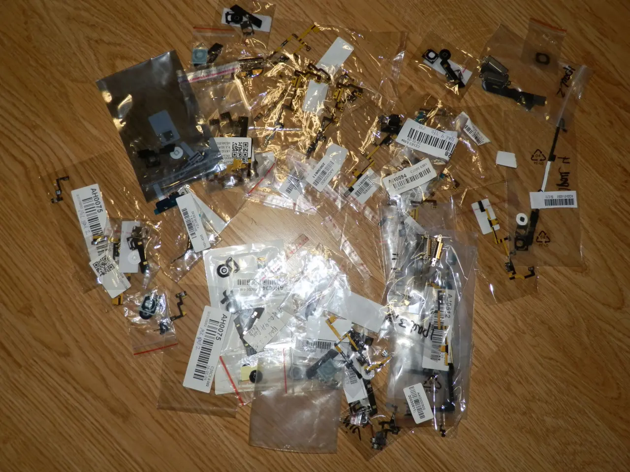Billede 8 - Lot m. to iPad og 19 Glas Digitizer + div. dele