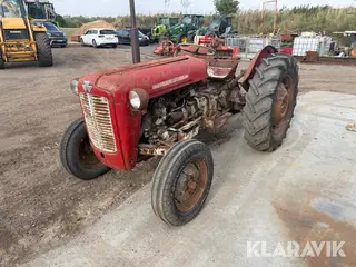 Veteran traktor Massey Ferguson 35