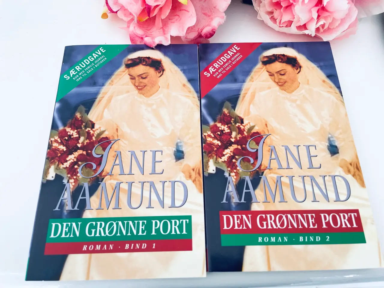 Billede 1 - Den grønne port -Jane Aamund
